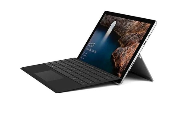Microsoft Surface Pro 6, 8GB, 128GB SSD, 12,3", Touch (viallinen)