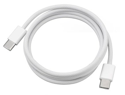 USB johto lataukseen, puhelimen mukana vain 6,95€